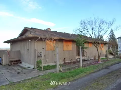 1001 Angle Ln, Everett, WA 98201 photo 2