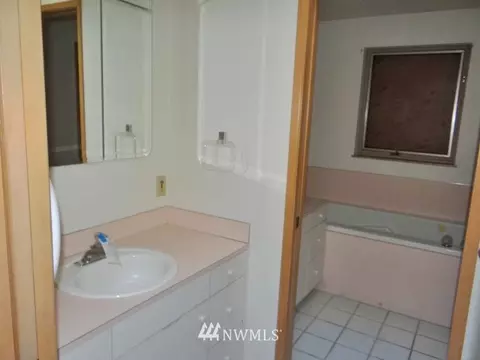 1001 Angle Ln, Everett, WA 98201 photo 20