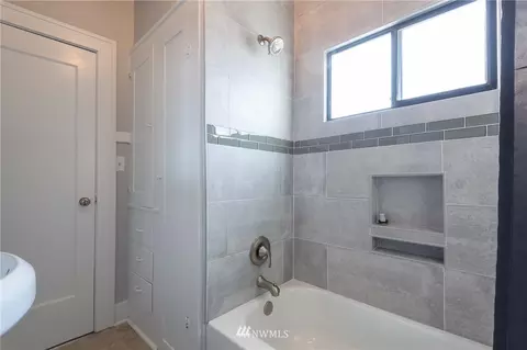 2010 17th St, Everett, WA 98201 photo 22