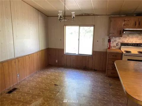 80 E Savage Ln, Grapeview, WA 98546 photo 7