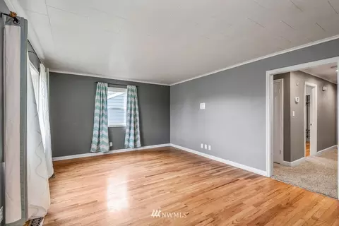 631 26th, Longview, WA 98632 photo 8