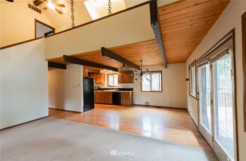 7960 Apache Dr, Maple Falls, WA 98266 photo 5