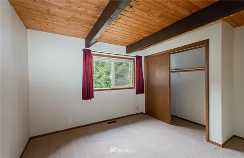 7960 Apache Dr, Maple Falls, WA 98266 photo 12