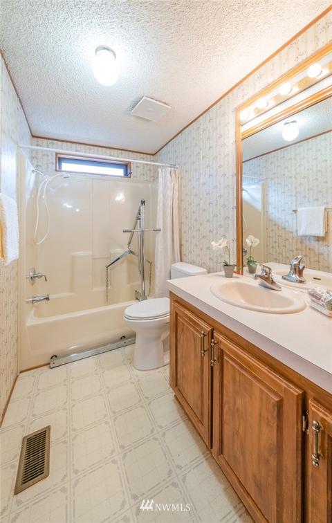 17119 117th Ct NE, Bothell, WA 98011 photo 17