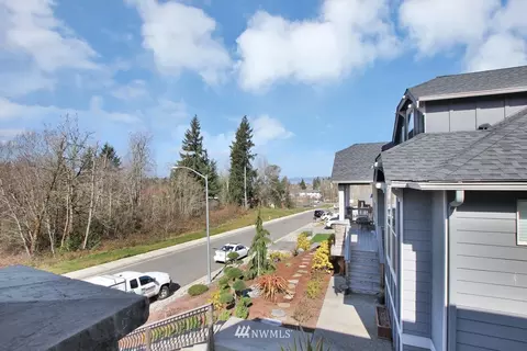 1041 4th St, Steilacoom, WA 98388 photo 4