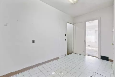 7420 Upper Ridge Rd, Everett, WA 98203 photo 17