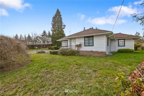 7420 Upper Ridge Rd, Everett, WA 98203 photo 3