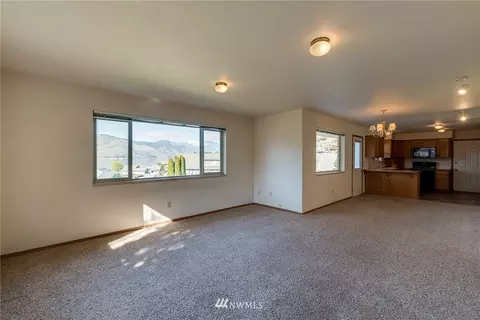 305 Eldorado Way, Chelan, WA 98816 photo 4