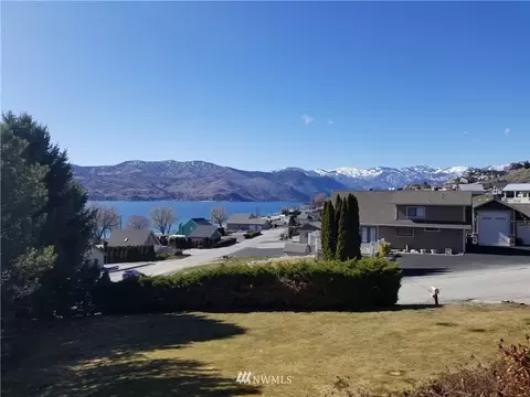 305 Eldorado Way, Chelan, WA 98816 photo 3