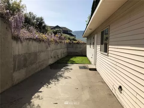 305 Eldorado Way, Chelan, WA 98816 photo 18