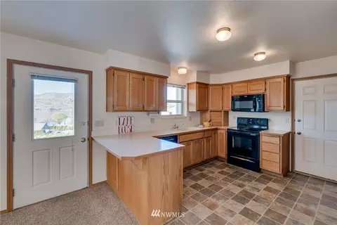 305 Eldorado Way, Chelan, WA 98816 photo 7