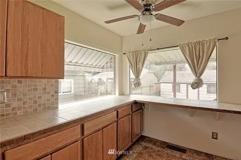 1624 Walnut St, Everett, WA 98201 photo 8