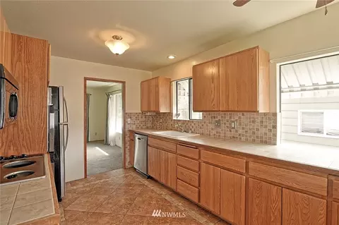 1624 Walnut St, Everett, WA 98201 photo 9