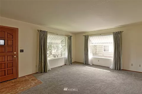 1624 Walnut St, Everett, WA 98201 photo 4