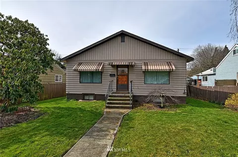 1624 Walnut St, Everett, WA 98201 photo 2