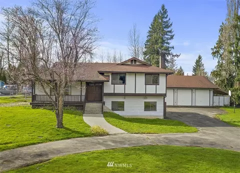 955 4th St, Sultan, WA 98294 photo 2