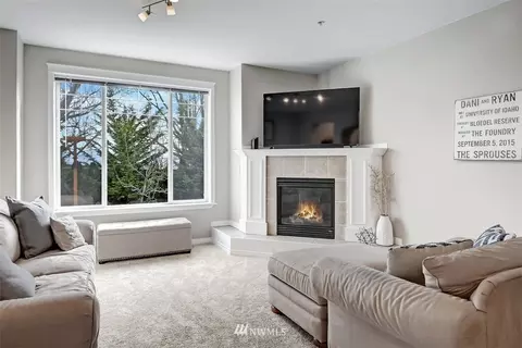 3052 Belmonte Ln, Everett, WA 98201 photo 4