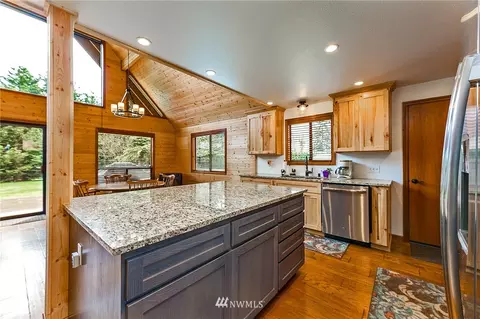 105 Robinson Rd, Sumner, WA 98390 photo 7