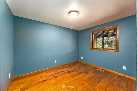 105 Robinson Rd, Sumner, WA 98390 photo 17