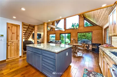 105 Robinson Rd, Sumner, WA 98390 photo 8