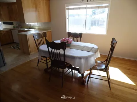 856 E Spruce St, Othello, WA 99344 photo 7
