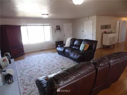 856 E Spruce St, Othello, WA 99344 photo 12