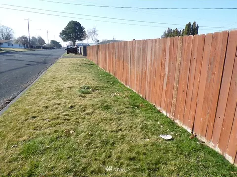 856 E Spruce St, Othello, WA 99344 photo 40