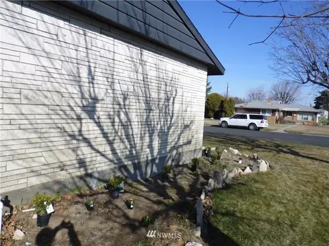 856 E Spruce St, Othello, WA 99344 photo 37