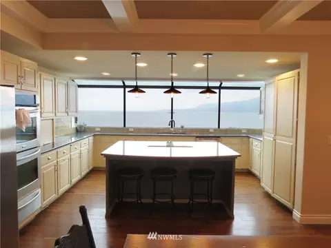 4824 G-loop Rd, Bow, WA 98232 photo 5