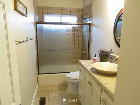 4824 G-loop Rd, Bow, WA 98232 photo 15