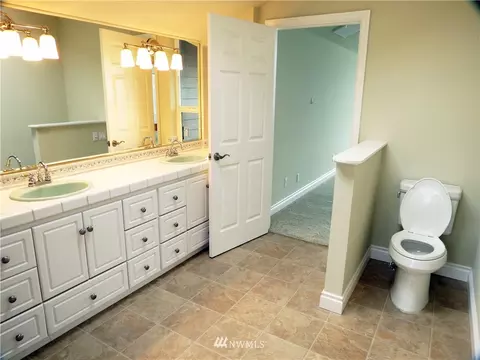 4824 G-loop Rd, Bow, WA 98232 photo 12