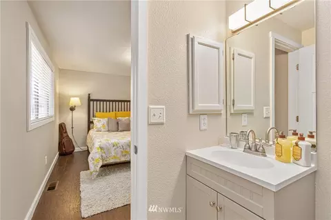 804 Duchess Rd, Bothell, WA 98012 photo 15