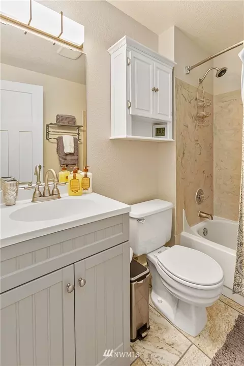 804 Duchess Rd, Bothell, WA 98012 photo 16