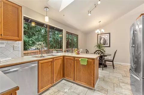 804 Duchess Rd, Bothell, WA 98012 photo 9