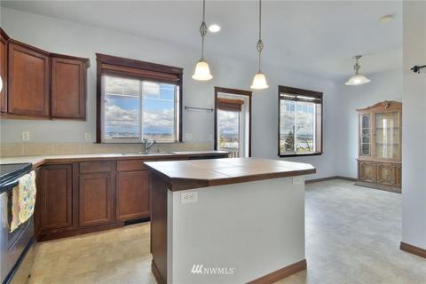 3027 Belmonte Ln, Everett, WA 98201 photo 5