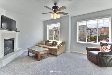 3027 Belmonte Ln, Everett, WA 98201 photo 3