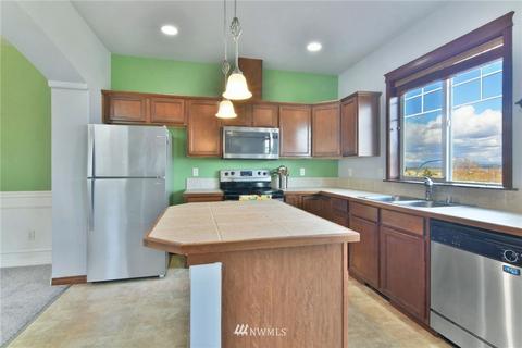 3027 Belmonte Ln, Everett, WA 98201 photo 6