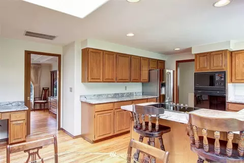 9008 NE 151 St, Bothell, WA 98011 photo 10