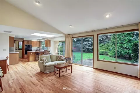 9008 NE 151 St, Bothell, WA 98011 photo 12