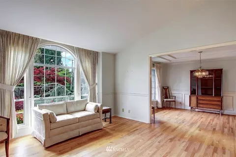 9008 NE 151 St, Bothell, WA 98011 photo 5