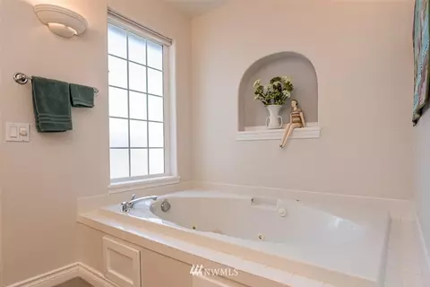 912 E Willow St, Sequim, WA 98382 photo 18