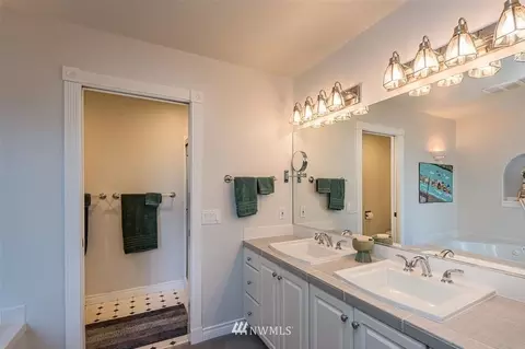 912 E Willow St, Sequim, WA 98382 photo 16