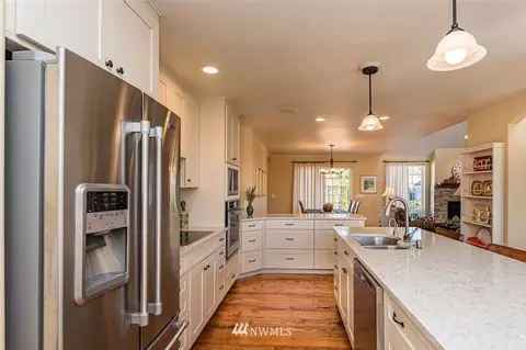 912 E Willow St, Sequim, WA 98382 photo 8