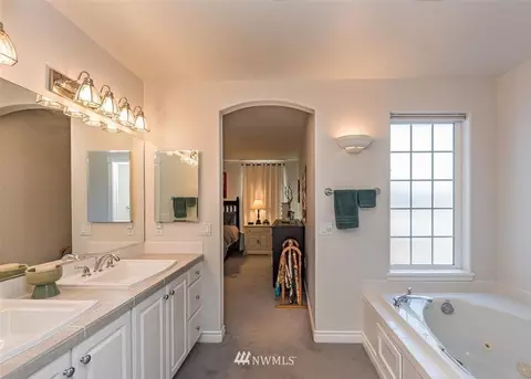 912 E Willow St, Sequim, WA 98382 photo 17