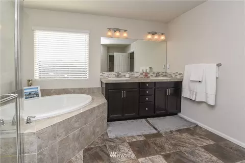 907 Louise Wise Ave NW, Orting, WA 98360 photo 26
