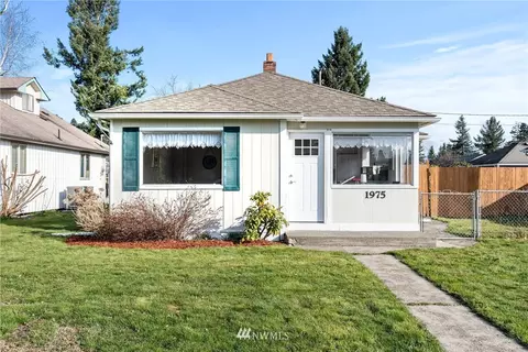 1975 Kibler Ave, Enumclaw, WA 98022 photo 2