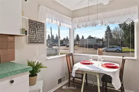 1975 Kibler Ave, Enumclaw, WA 98022 photo 12
