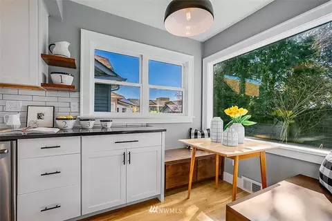 935 N 83rd St, Seattle, WA 98103 photo 9