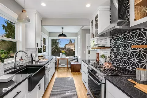 935 N 83rd St, Seattle, WA 98103 photo 7