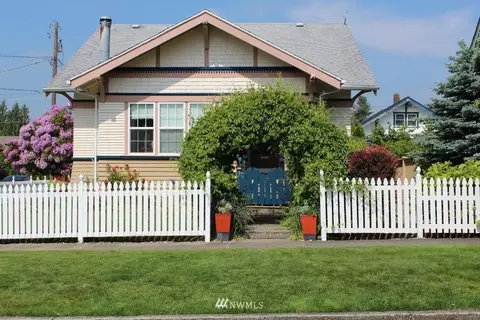 1737 Marshall Ave, Enumclaw, WA 98022 photo 1